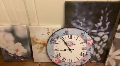 4 Canvas Prints & Clock