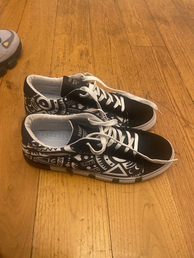 sneaker