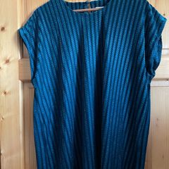 Gallery ladies teal top size 16 to 18