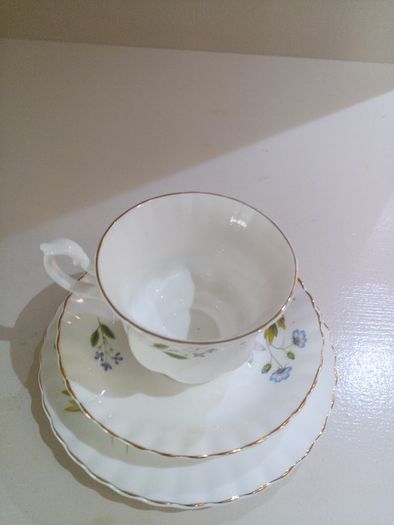 Tea Trio / Set Richmond Bone China
