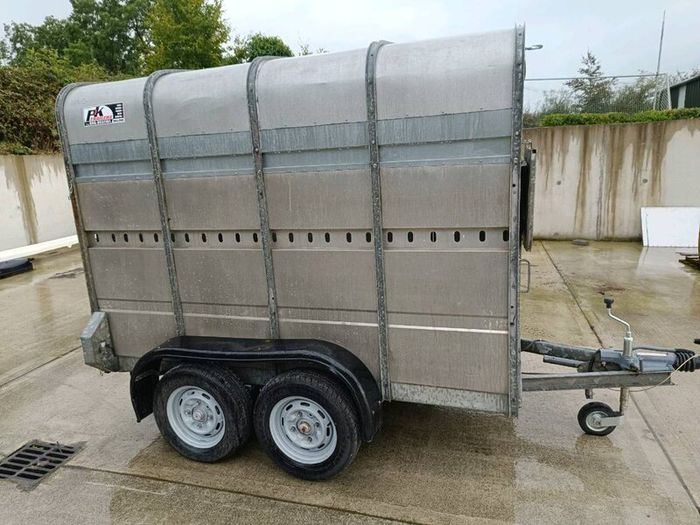 Trailer