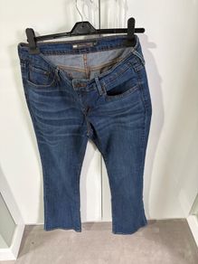 Levi Classic Rise Blue Jeans - 14 W 32"L