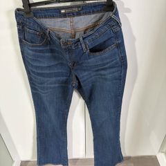 Levi Classic Rise Blue Jeans - 14 W 32"L
