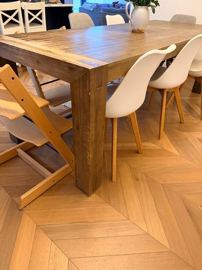 extendable dining table - Harvey Norman
