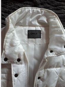 Only Gilet.   Size 8