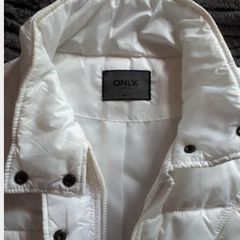 Only Gilet.   Size 8