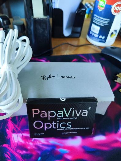 Ray-Ban Meta Smart Glasses Photochromic Lenses + Original Green Lenses Excellent Condition
