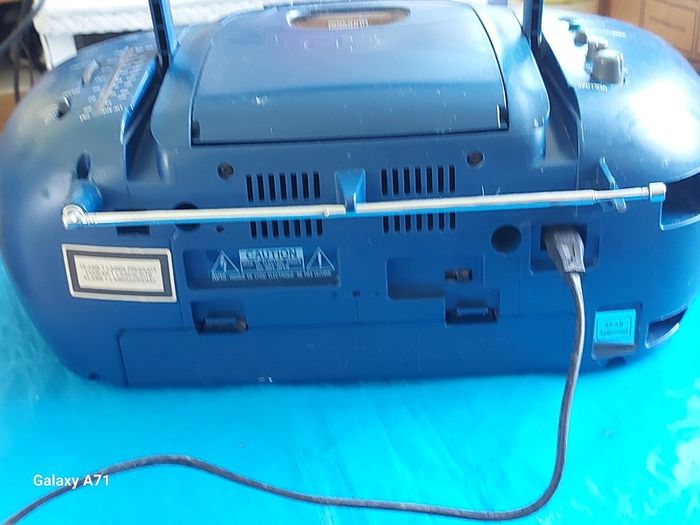SANYO CD, Tape and Radio music System, Model MCD-Z155L, in excellent condition, and all functions work fine,