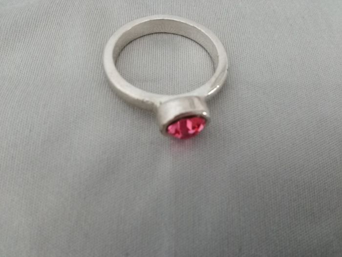 Costume Pink Stone Ring.