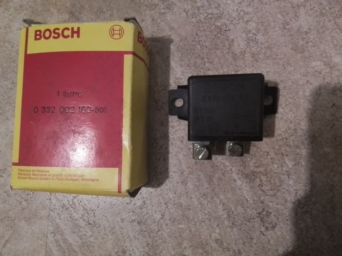 Bosch 12 Volt 75 Amp Relay.