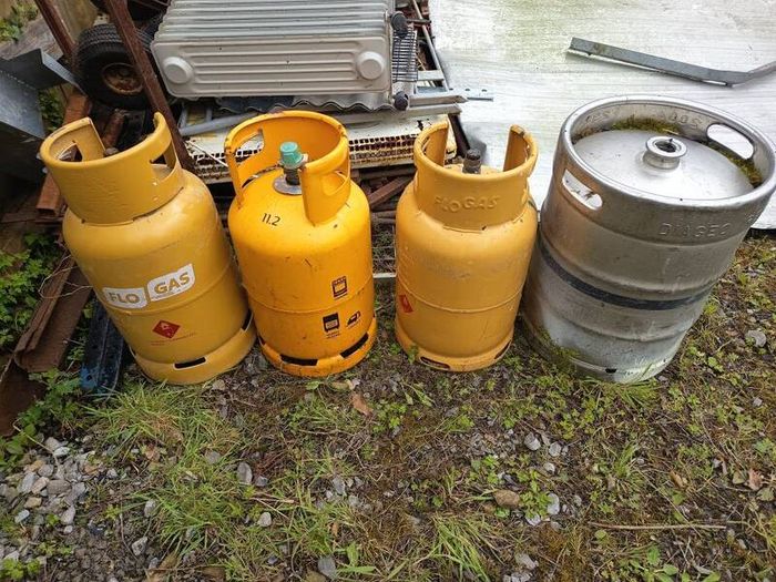 Scrap metal bundle