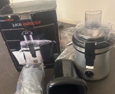 Lloytron Juice Extractor Brand New