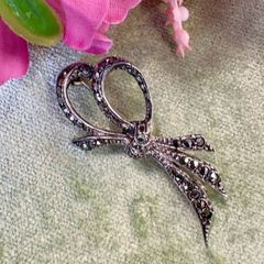 Vintage Sterling Silver Marcasite Bow Brooch (Irish 1940s/50s)