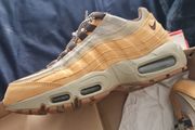 nike air max  95s size 6/half