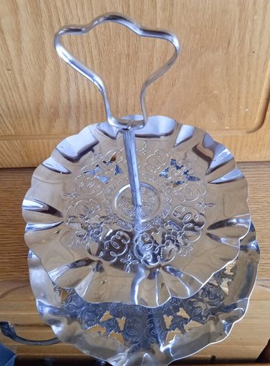 Metal Cake Stand