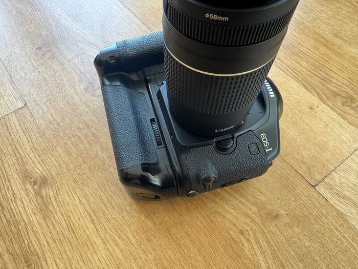 Canon EOS 1V 35mm Film Camera - Great Condition.
