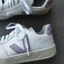Veja v12 trainers uk5 Image 3
