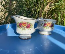 Elizabethan bone china sugar bowl and milk jug