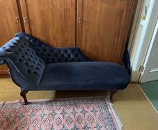 chaise lounge