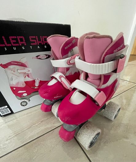 Girl's roller skates
