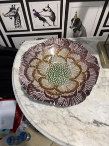 Decorative glass bowl