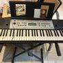 Yamaha keyboard and stand Image 2