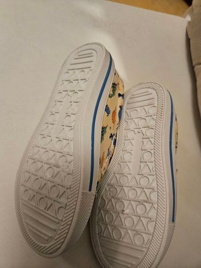 Kids Runners Size 9 Junior