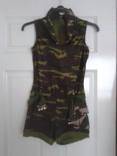 Camouflage costume