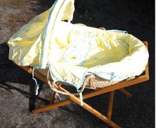 Moses Basket with stand