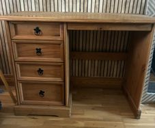 Solid wooden desk