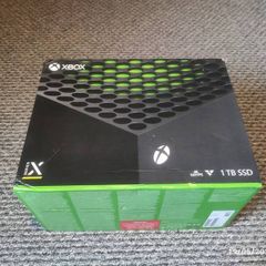 Xbox Series X 1TB Bundle Good Condition with Box & 2 Games