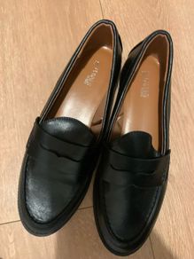School shoes size 4