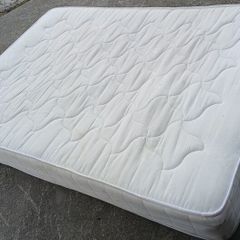 4ft6 mattress free