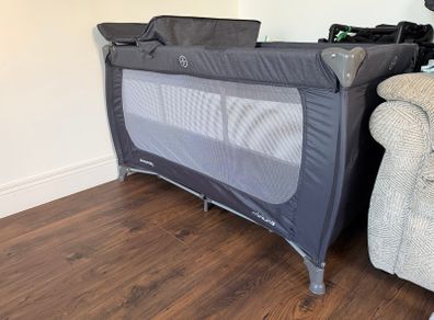 Miniuno Travel Cot