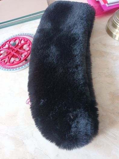 Savada Faux  Fur Black  Scarf/Long Collar.  S. One Size. B.N.W.T