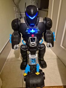 Imaginext Batbot - great condition, figure included