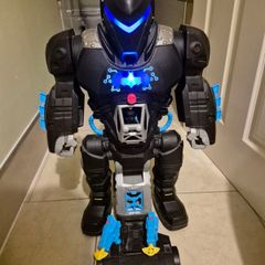 Imaginext Batbot - great condition, figure included