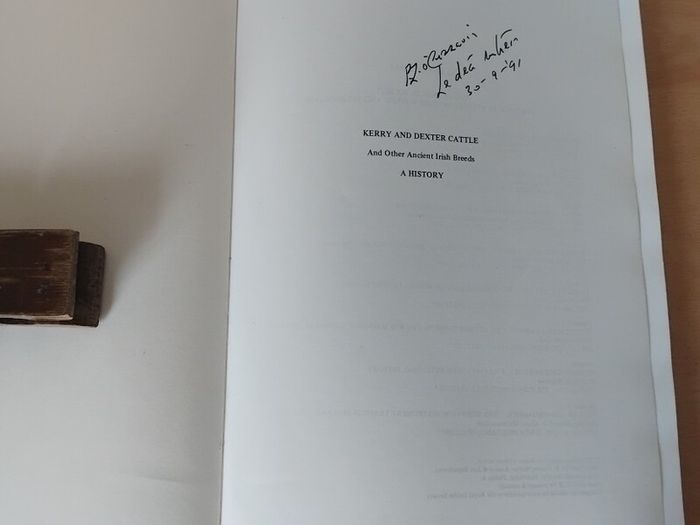 Kerry and Dexter Cattle: A History by PL Curran Signed p/b 1990 FREEPOST