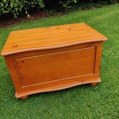 Pine Blanket Box