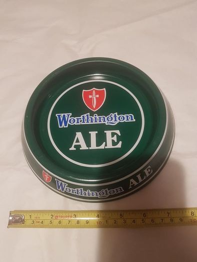 wortington ale metal ashtray ,collectors item, very good condition,  price includes post to anywhere in ireland thank you, hard to come by  ,in that condition..