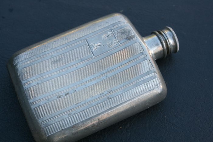 EDWARDIAN  Silver Plate Whiskey Flask _stamped 1901-1919  4"