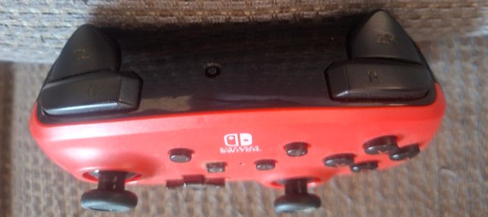 Official Nitendo Switch Controller.