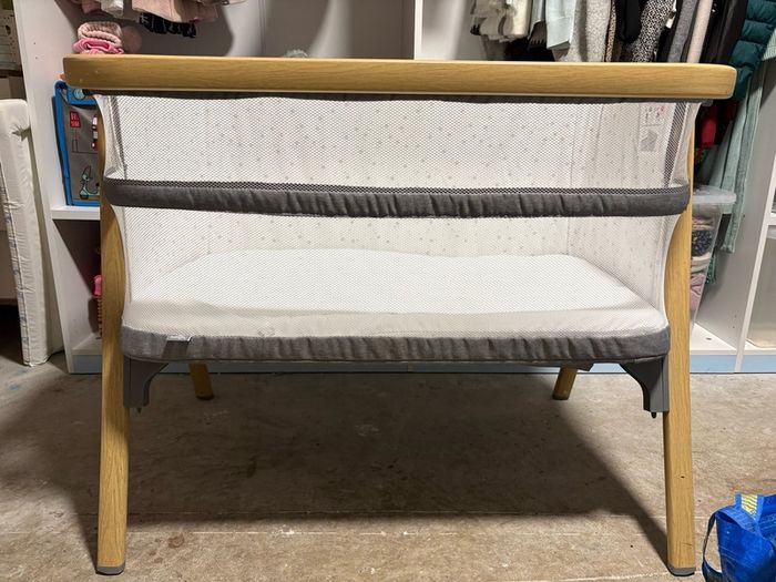 Babylo Nod Bedside Co-Sleeper Crib & Mattress - Excellent Condition