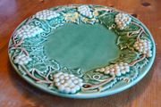 Bordallo Pinheiro Majolica Grape Leaf 9.5" Green Lunch Plate Portugal Green