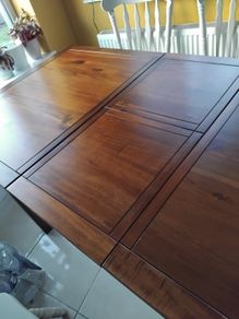 Sturdy extendable table