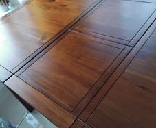 Sturdy extendable table