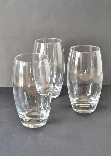Glass vase