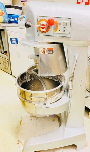Commercial Heavy-Duty Dough Mixer Used, Fully Working