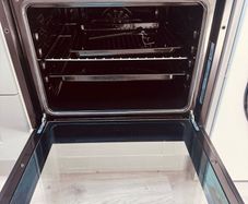 Electric oven/ grill