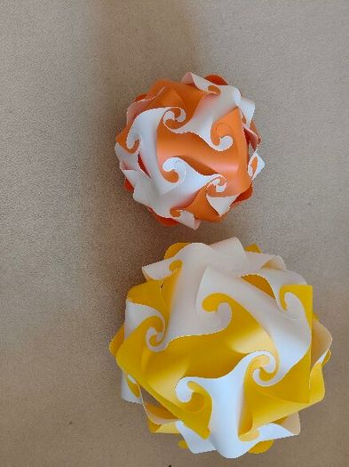 Puzzle lamp shade